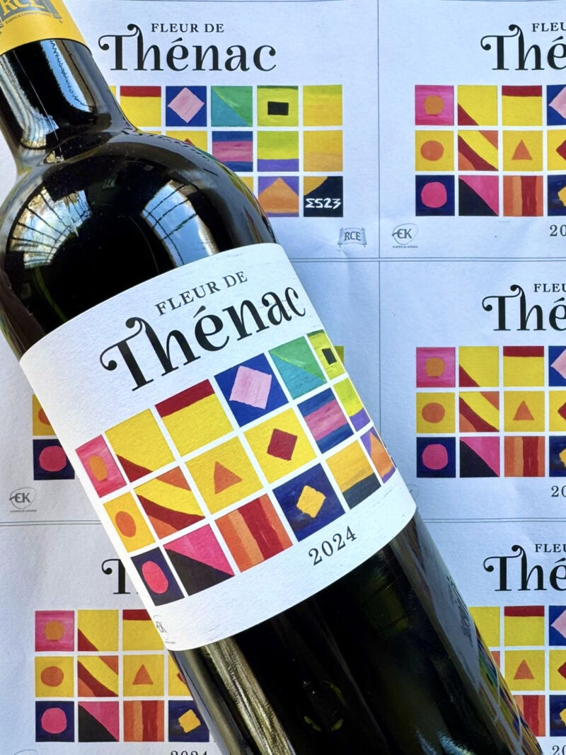 Labels and bottle ES23